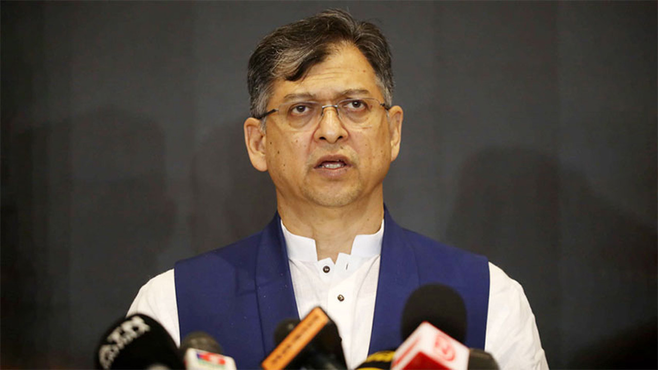 তত্ত্বাবধায়ক সরকার নিয়ে সংসদে আলোচনা করতে চায় বিএনপি: সালাহউদ্দিন আহমেদ